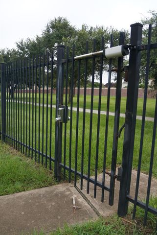 1710 Parklake Village, Katy, TX 77450