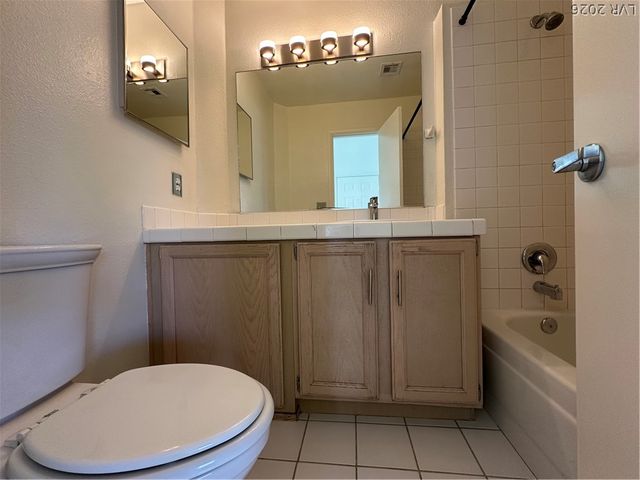 7872 Mt Whitney Circle, Las Vegas, NV 89145