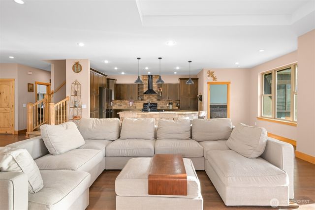 2102 Shortcake Lane, Lynden, WA 98264