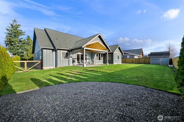 2102 Shortcake Lane, Lynden, WA 98264