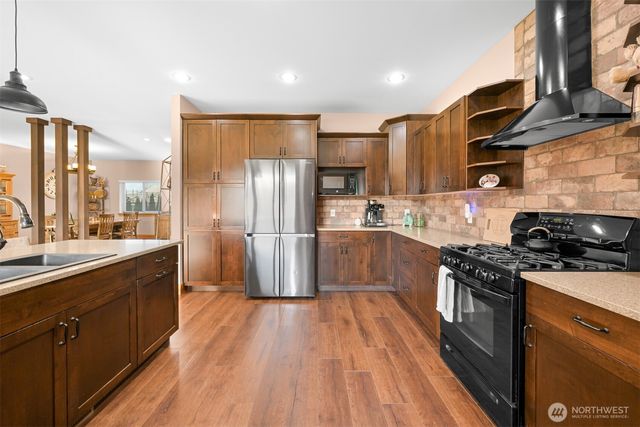 2102 Shortcake Lane, Lynden, WA 98264