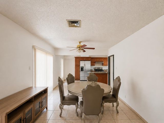 945 S 1st Street, Kerman, CA 93630
