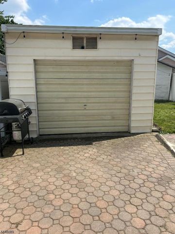 19 Civic Pl, Bloomfield Twp., NJ 07003
