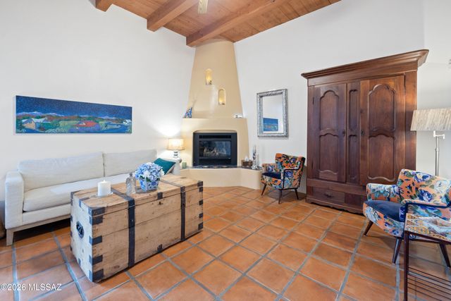 10482 E Wayne Moody Lane, Tucson, AZ 85747