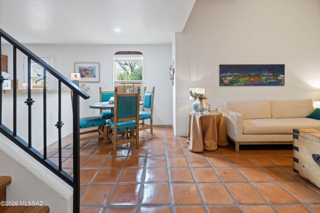 10482 E Wayne Moody Lane, Tucson, AZ 85747