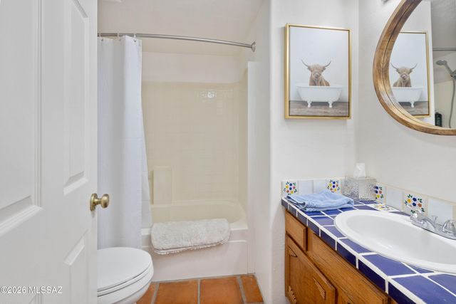 10482 E Wayne Moody Lane, Tucson, AZ 85747