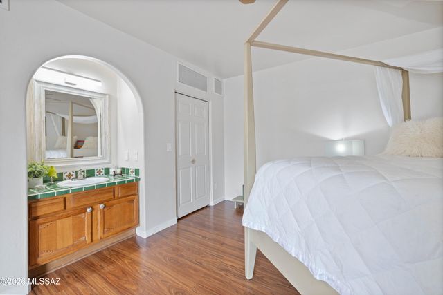 10482 E Wayne Moody Lane, Tucson, AZ 85747