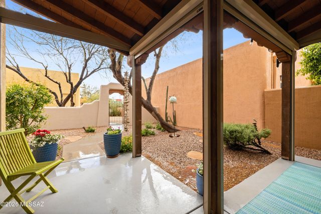 10482 E Wayne Moody Lane, Tucson, AZ 85747