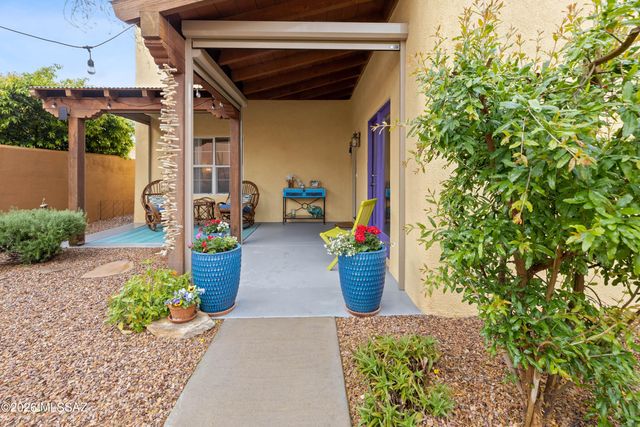 10482 E Wayne Moody Lane, Tucson, AZ 85747