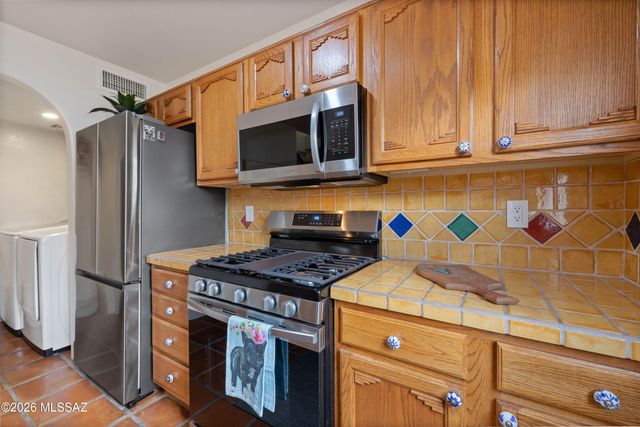 10482 E Wayne Moody Lane, Tucson, AZ 85747