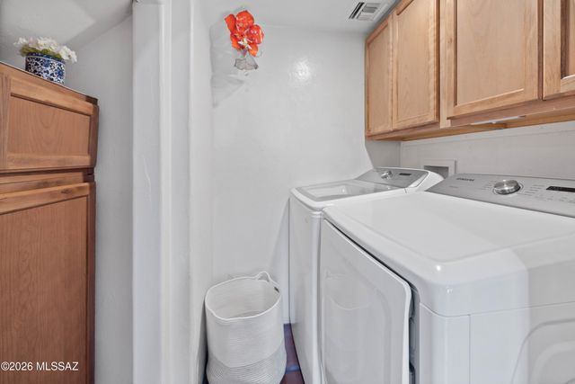 10482 E Wayne Moody Lane, Tucson, AZ 85747