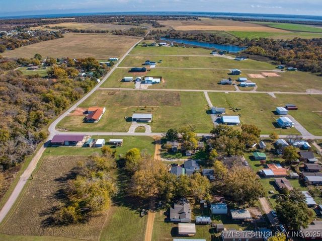 4 Belle Drive, Kingston, OK 73439