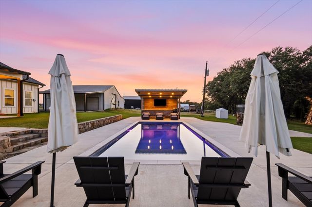 596 County Road 4668, Rhome, TX 76078