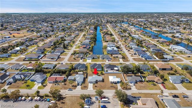 2122 SW Santa Barbara PL, Cape Coral, FL 33991
