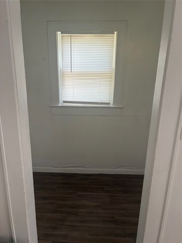 2217 Simpson Street, Paris, TX 75460