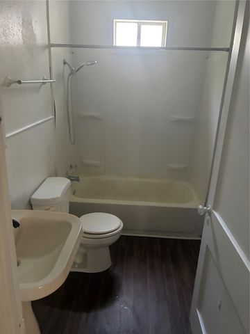 2217 Simpson Street, Paris, TX 75460