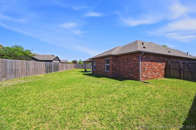 14606 E 114th Street North, Owasso, OK 74055