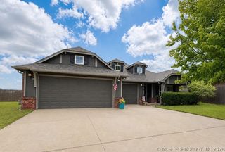 14606 E 114th Street North, Owasso, OK 74055