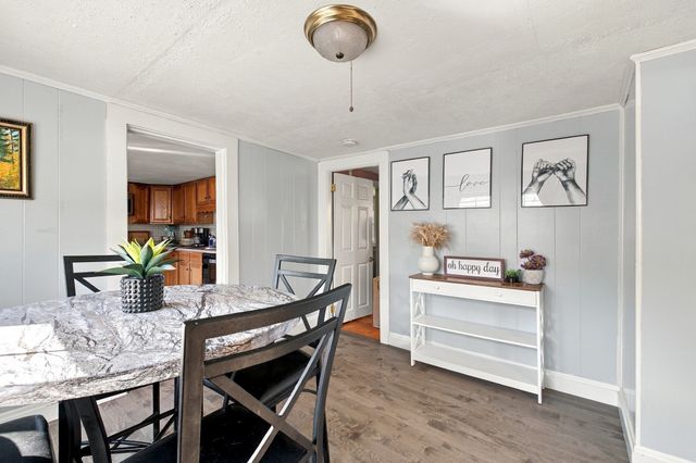 5 Red Ln, Taunton, MA 02718