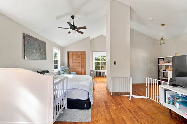 5 Red Ln, Taunton, MA 02718