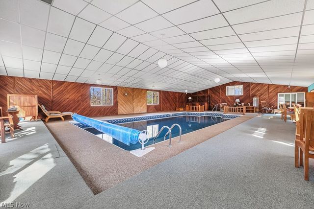 13881 Salem Church Street NE, Paris, OH 44669