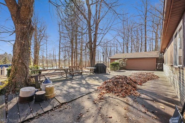 13881 Salem Church Street NE, Paris, OH 44669