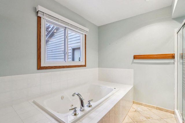 W199S8618 Woods ROAD, Muskego, WI 53150