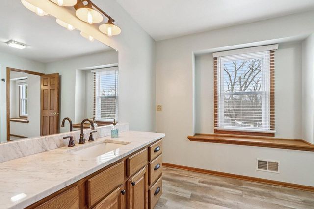 W199S8618 Woods ROAD, Muskego, WI 53150