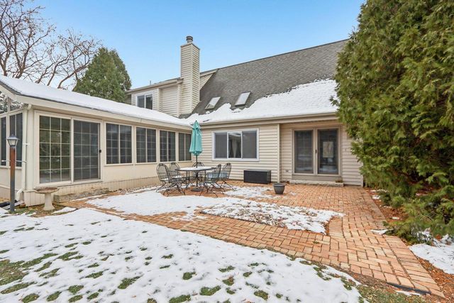 W199S8618 Woods ROAD, Muskego, WI 53150