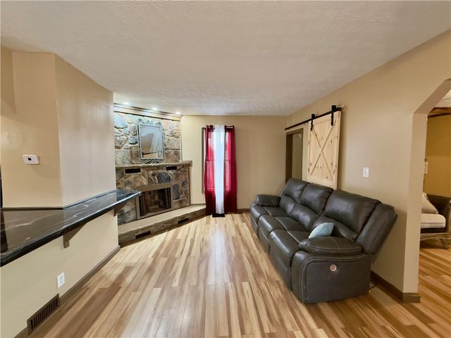 2 Elm Street, Lyons, NY 14489