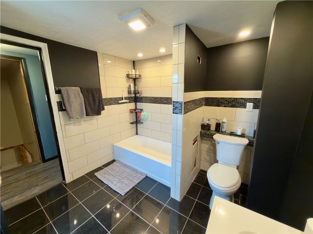 2 Elm Street, Lyons, NY 14489