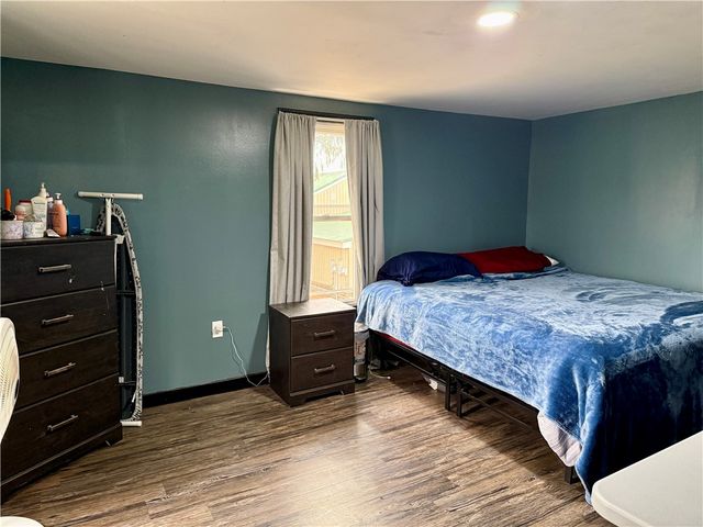 2 Elm Street, Lyons, NY 14489