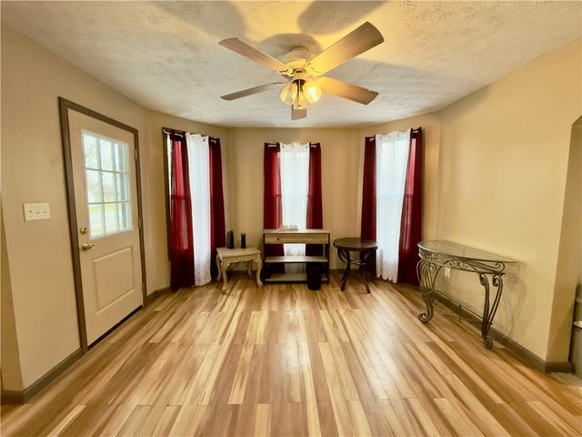 2 Elm Street, Lyons, NY 14489