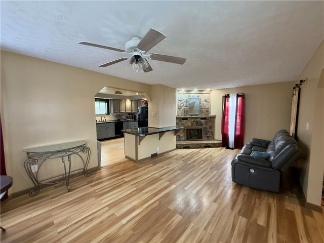 2 Elm Street, Lyons, NY 14489