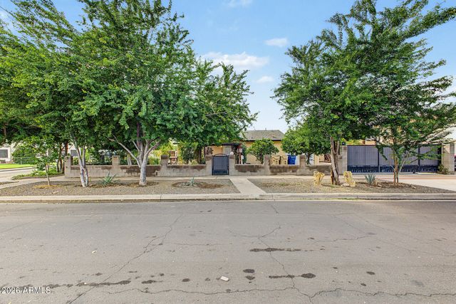 6702 N 60TH Avenue, Glendale, AZ 85301