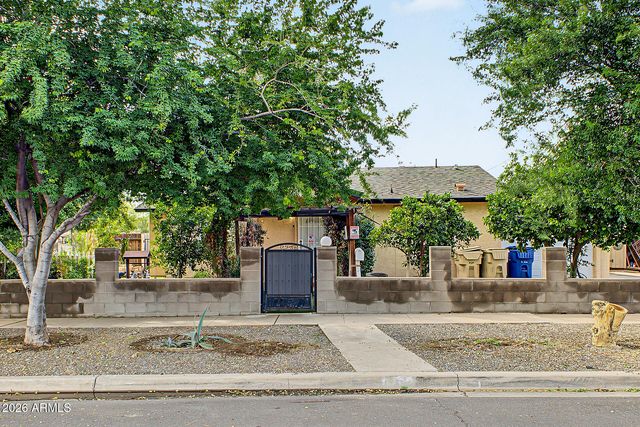 6702 N 60TH Avenue, Glendale, AZ 85301