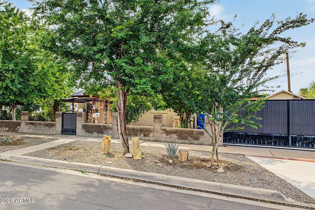 6702 N 60TH Avenue, Glendale, AZ 85301
