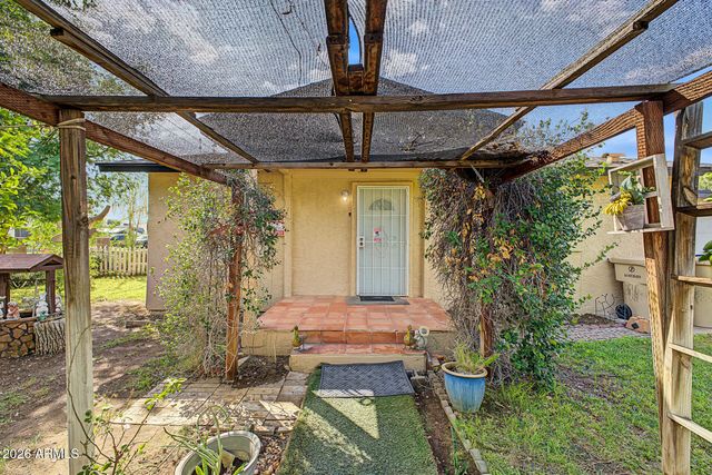 6702 N 60TH Avenue, Glendale, AZ 85301