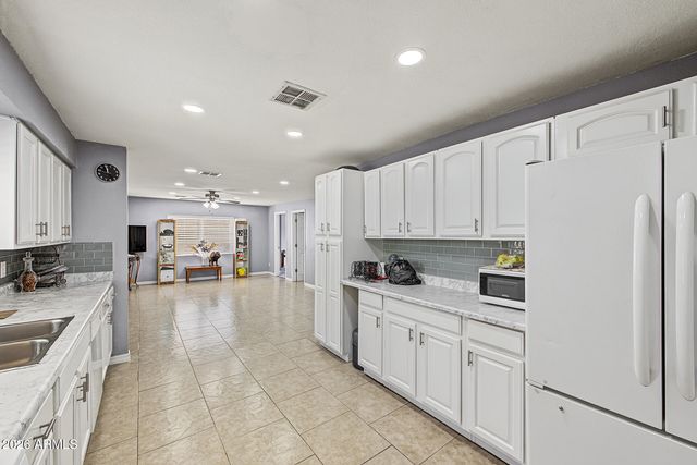 6702 N 60TH Avenue, Glendale, AZ 85301