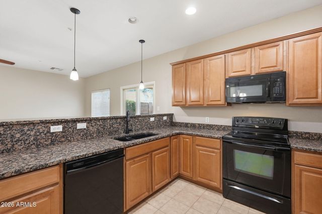 8804 W PERSHING Avenue, Peoria, AZ 85381