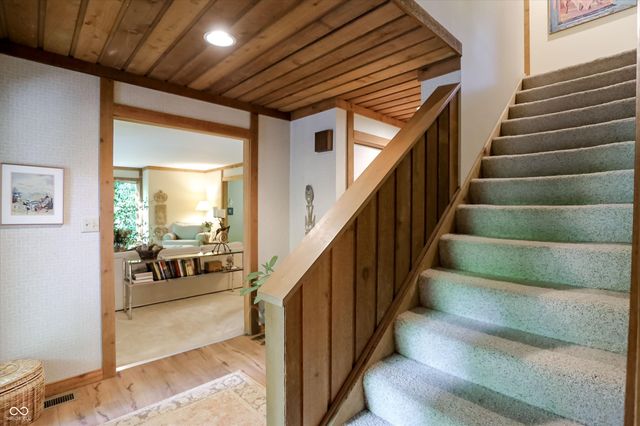 100 Spring Drive, Zionsville, IN 46077