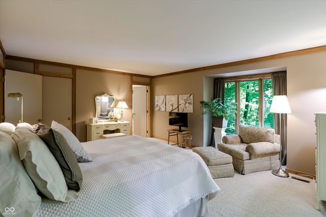 100 Spring Drive, Zionsville, IN 46077