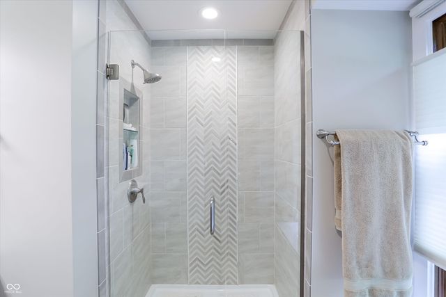 100 Spring Drive, Zionsville, IN 46077