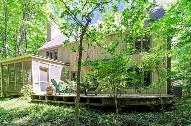 100 Spring Drive, Zionsville, IN 46077