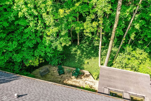 100 Spring Drive, Zionsville, IN 46077