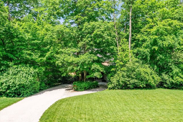 100 Spring Drive, Zionsville, IN 46077