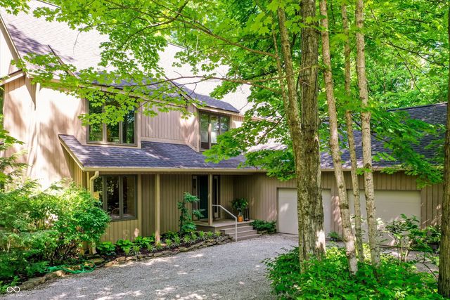 100 Spring Drive, Zionsville, IN 46077