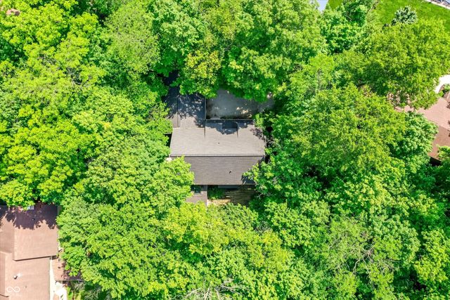 100 Spring Drive, Zionsville, IN 46077
