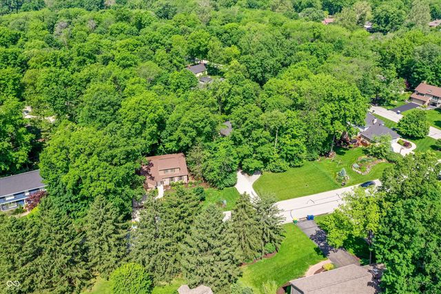 100 Spring Drive, Zionsville, IN 46077