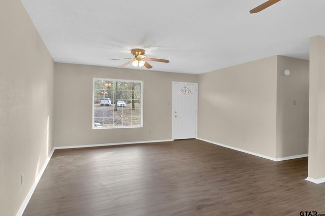11834 Groundhog Road, Gilmer, TX 75644